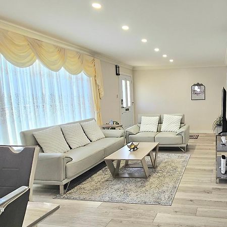 Luxurious Cozy House In Bluffs With Lake View Villa Toronto Exterior foto